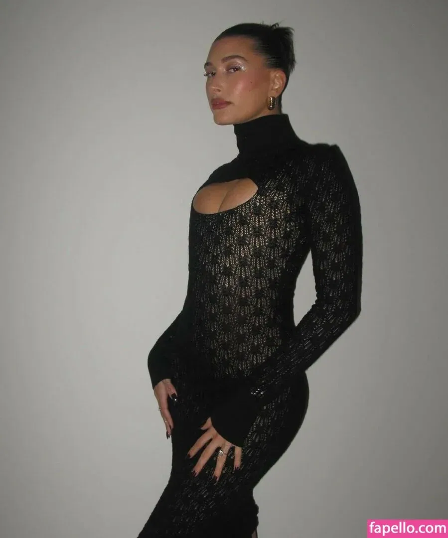 Hailey Bieber / baldwin / haileybieber Onlyfans Photo Gallery 