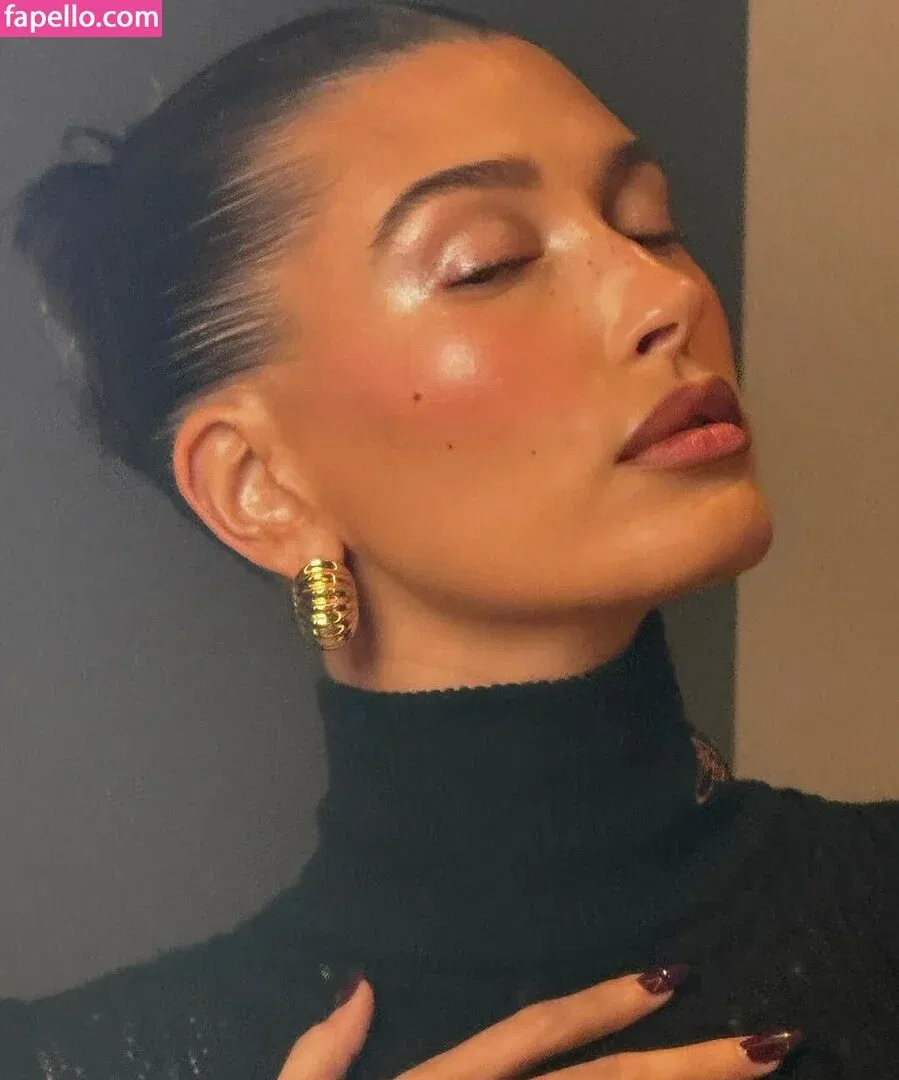 Hailey Bieber / baldwin / haileybieber Onlyfans Photo Gallery 