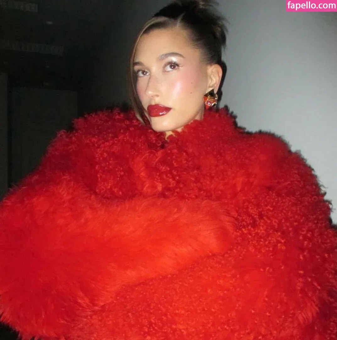 Hailey Bieber / baldwin / haileybieber Onlyfans Photo Gallery 