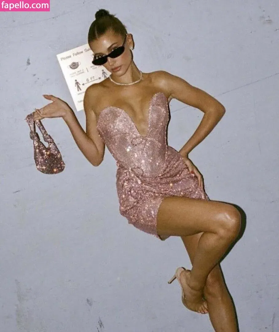 Hailey Bieber / baldwin / haileybieber Onlyfans Photo Gallery 