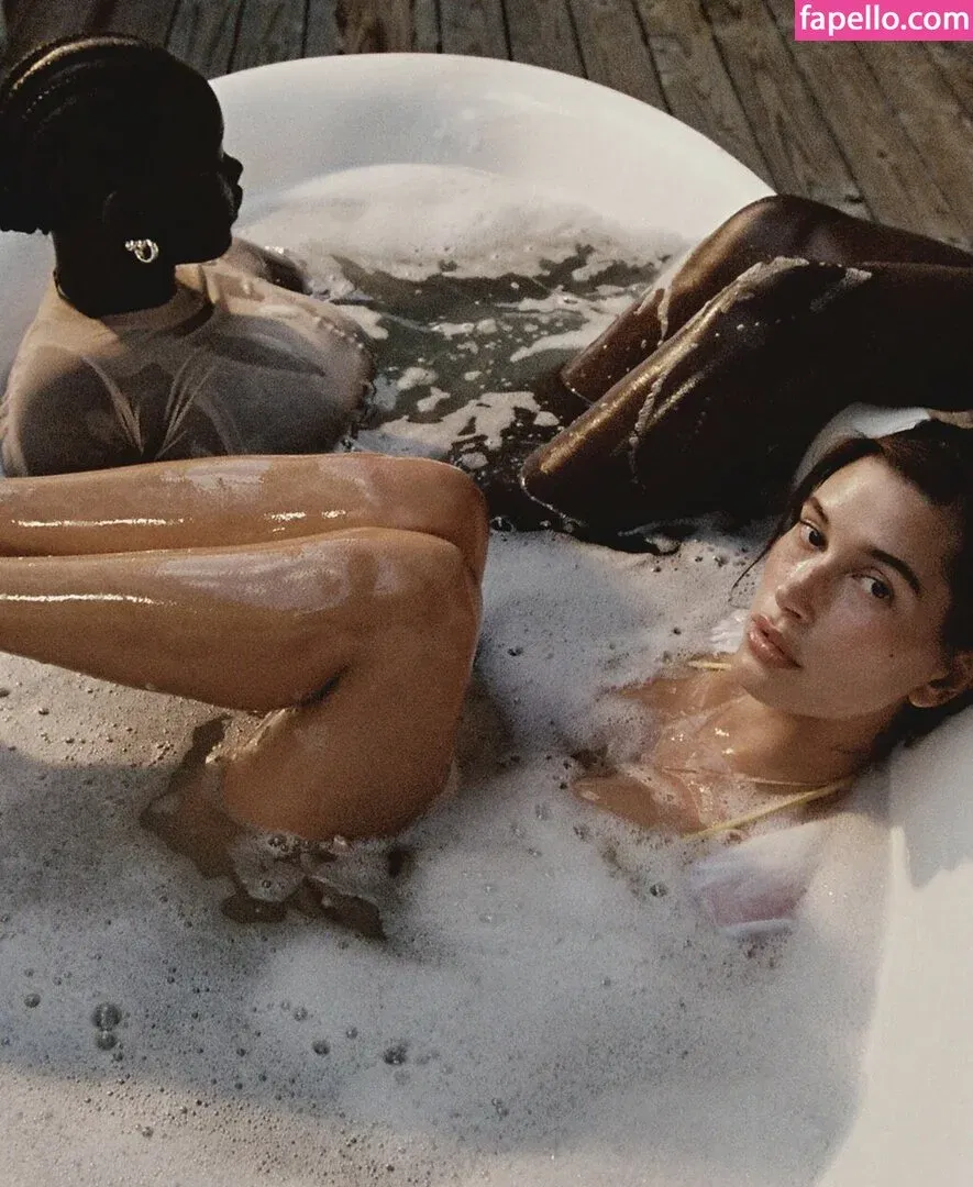 Hailey Bieber / baldwin / haileybieber Onlyfans Photo Gallery 