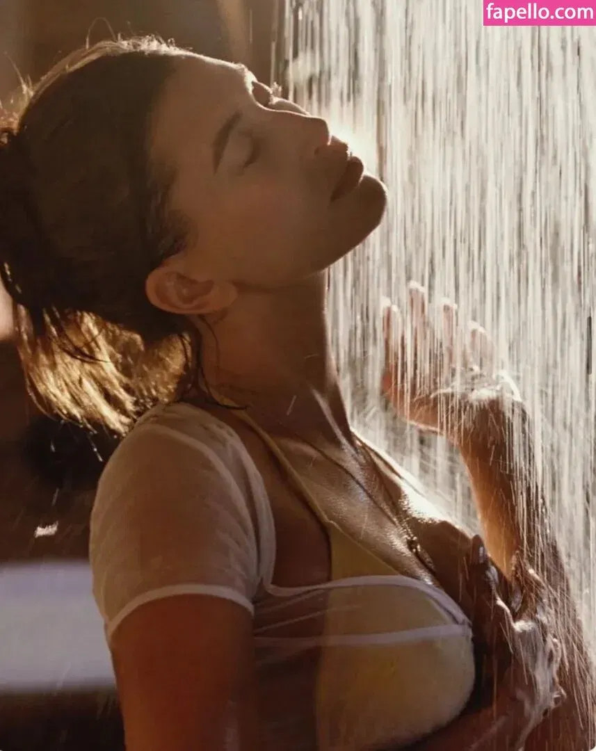 Hailey Bieber / baldwin / haileybieber Onlyfans Photo Gallery 