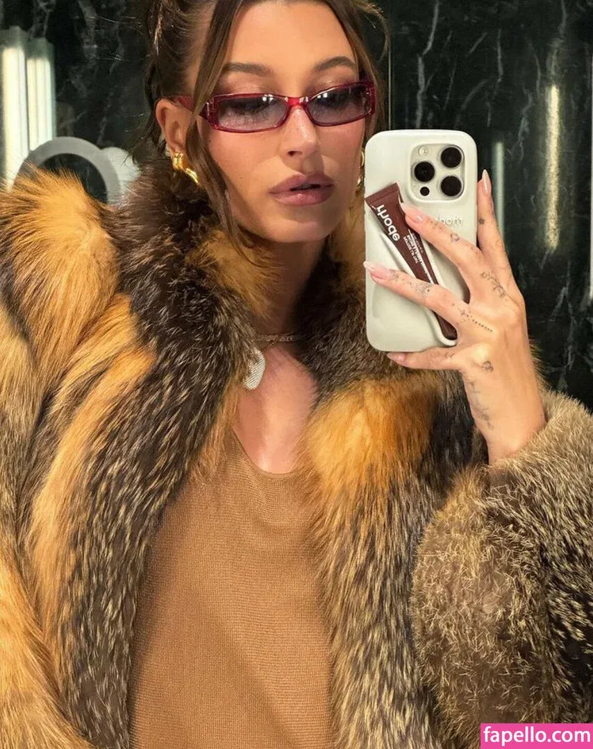 Hailey Bieber / baldwin / haileybieber Onlyfans Photo Gallery 