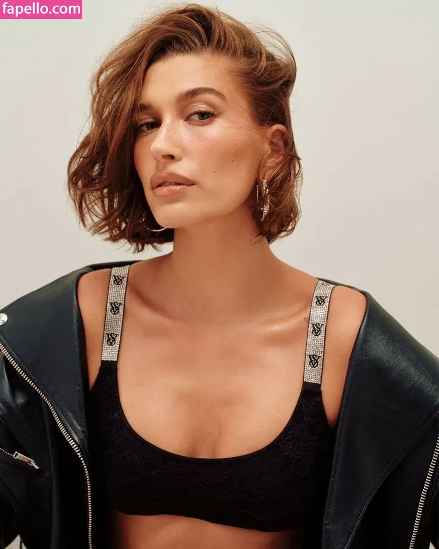 Hailey Bieber / baldwin / haileybieber Onlyfans Photo Gallery 