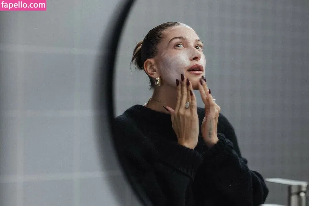 Hailey Bieber / baldwin / haileybieber Onlyfans Photo Gallery 