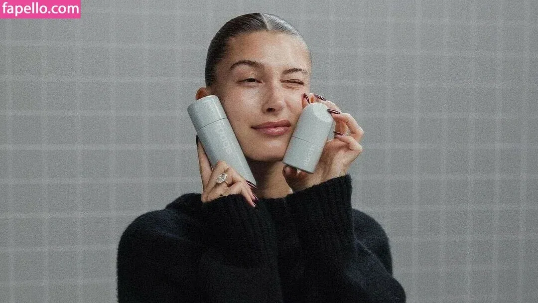 Hailey Bieber / baldwin / haileybieber Onlyfans Photo Gallery 