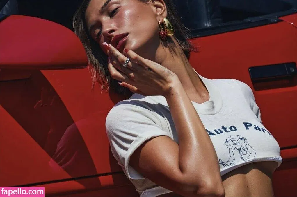 Hailey Bieber / baldwin / haileybieber Onlyfans Photo Gallery 