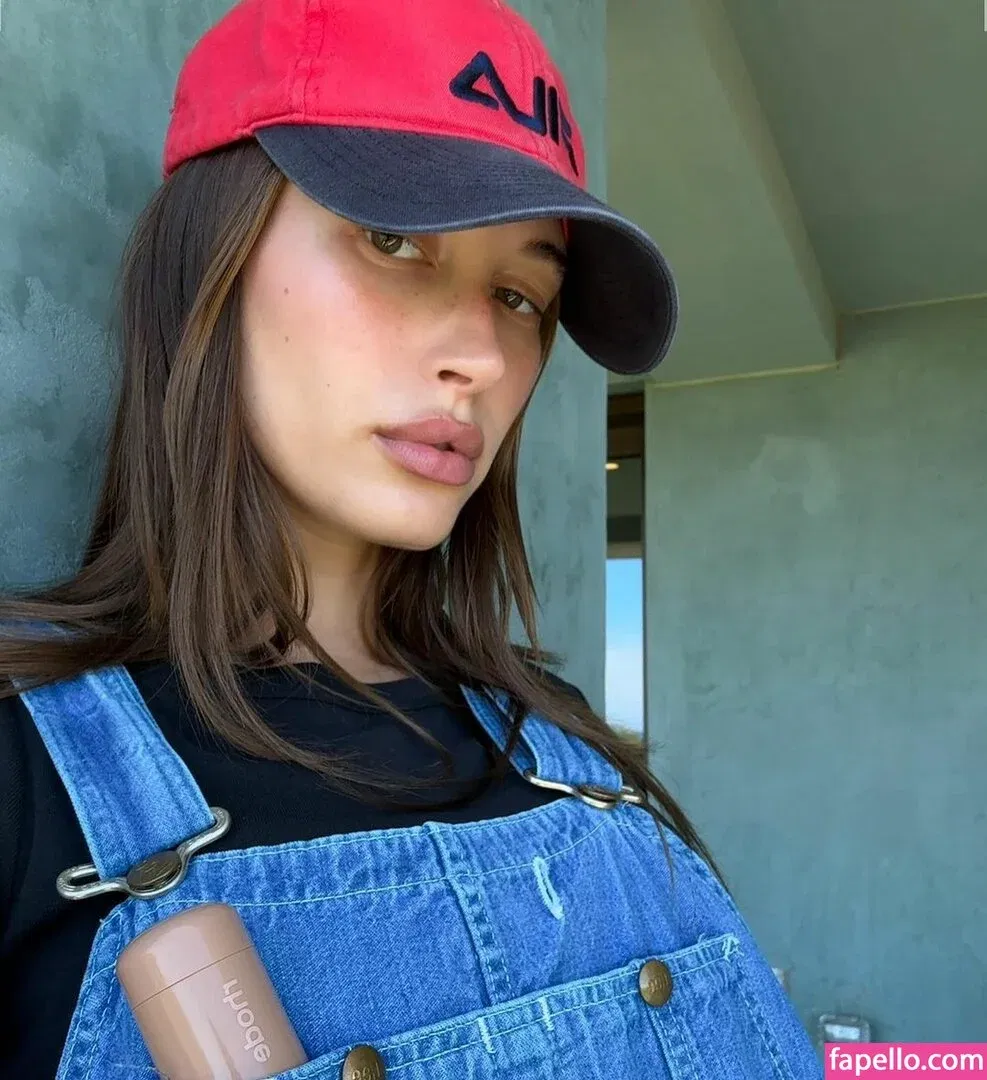 Hailey Bieber / baldwin / haileybieber Onlyfans Photo Gallery 