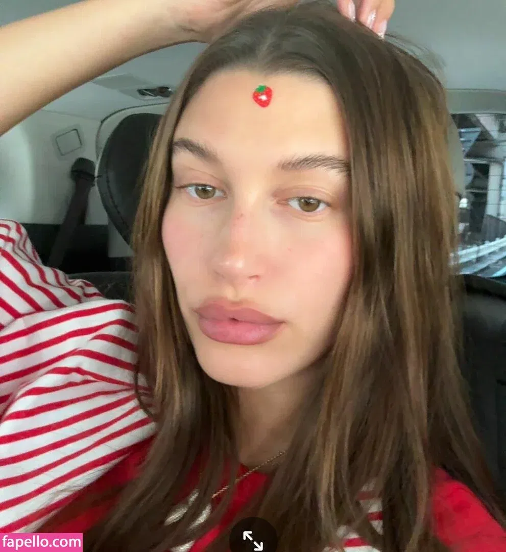 Hailey Bieber / baldwin / haileybieber Onlyfans Photo Gallery 