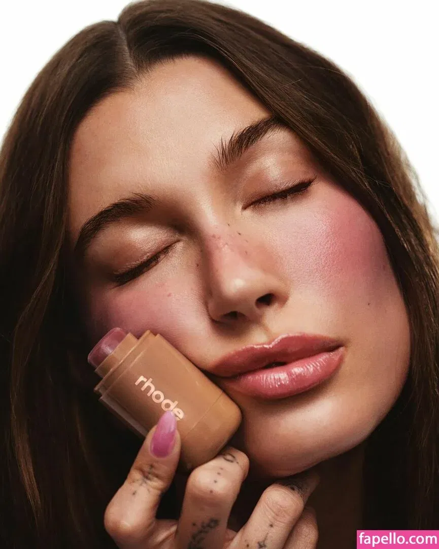 Hailey Bieber / baldwin / haileybieber Onlyfans Photo Gallery 