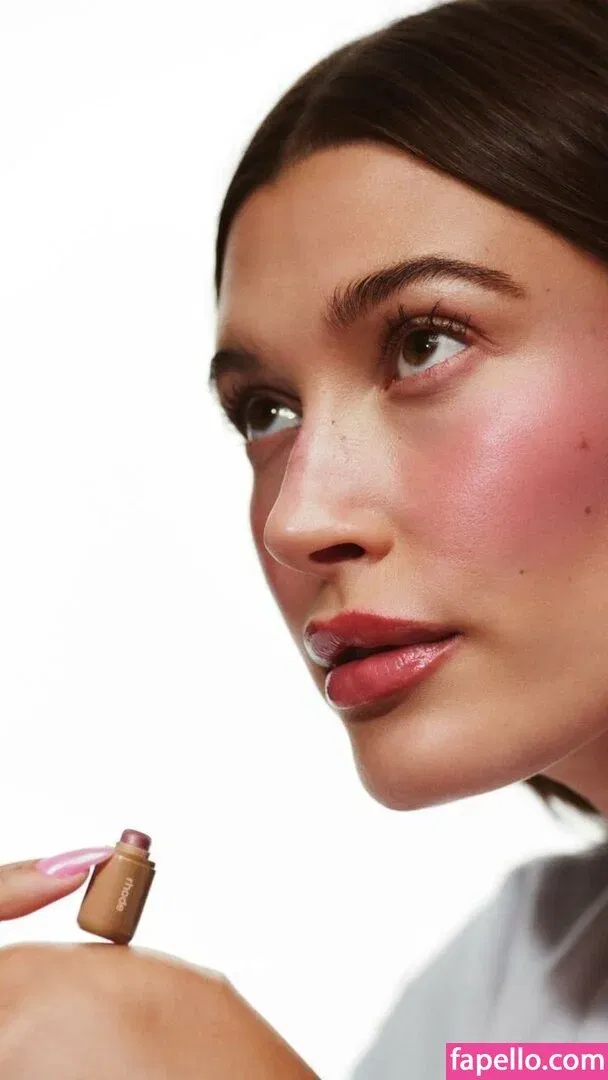 Hailey Bieber / baldwin / haileybieber Onlyfans Photo Gallery 