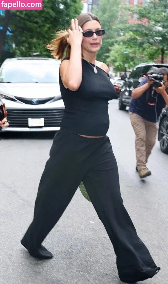 Hailey Bieber / baldwin / haileybieber Onlyfans Photo Gallery 