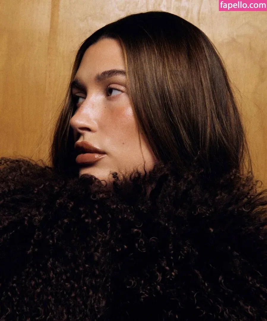 Hailey Bieber / baldwin / haileybieber Onlyfans Photo Gallery 