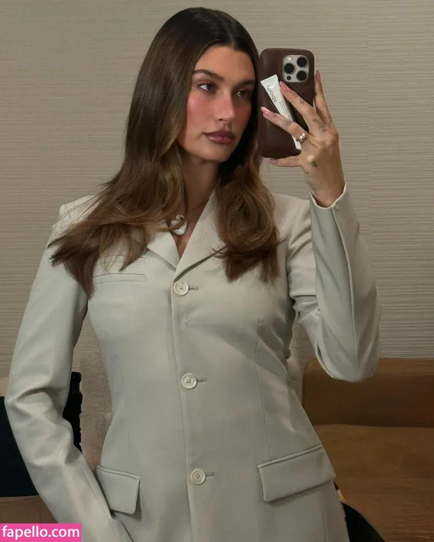 Hailey Bieber / baldwin / haileybieber Onlyfans Photo Gallery 