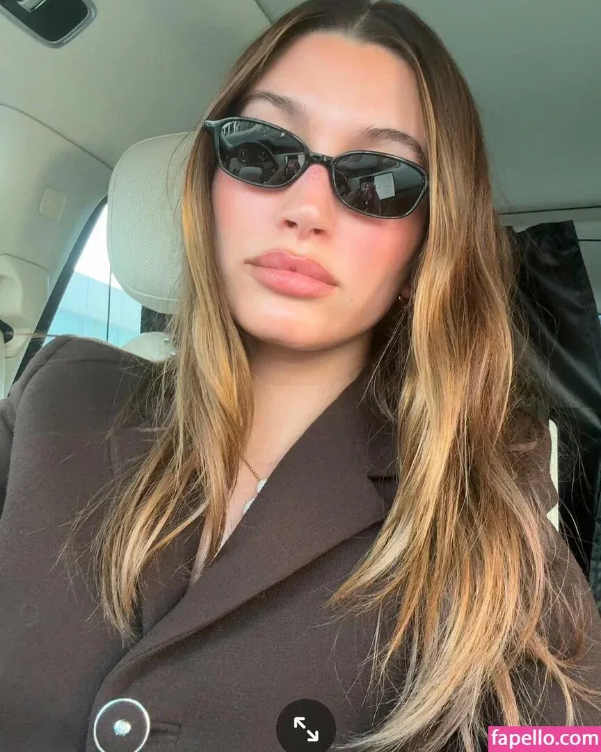 Hailey Bieber / baldwin / haileybieber Onlyfans Photo Gallery 
