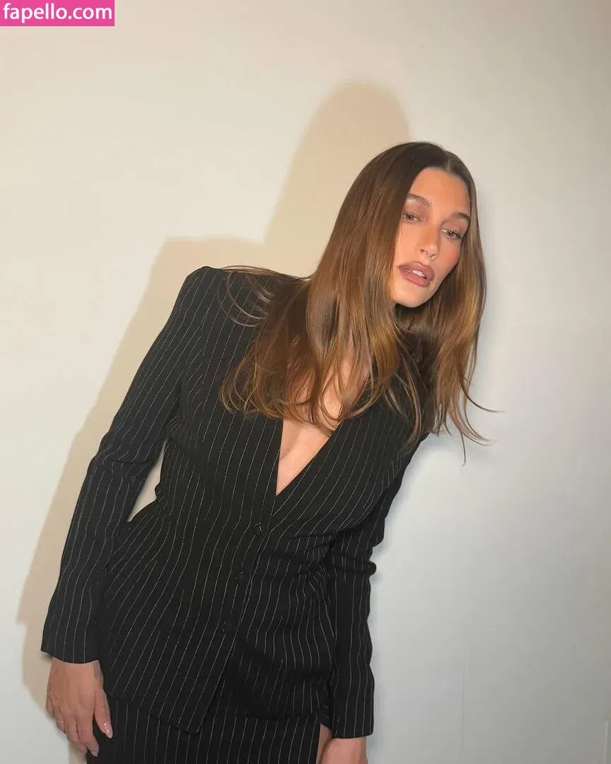 Hailey Bieber / baldwin / haileybieber Onlyfans Photo Gallery 