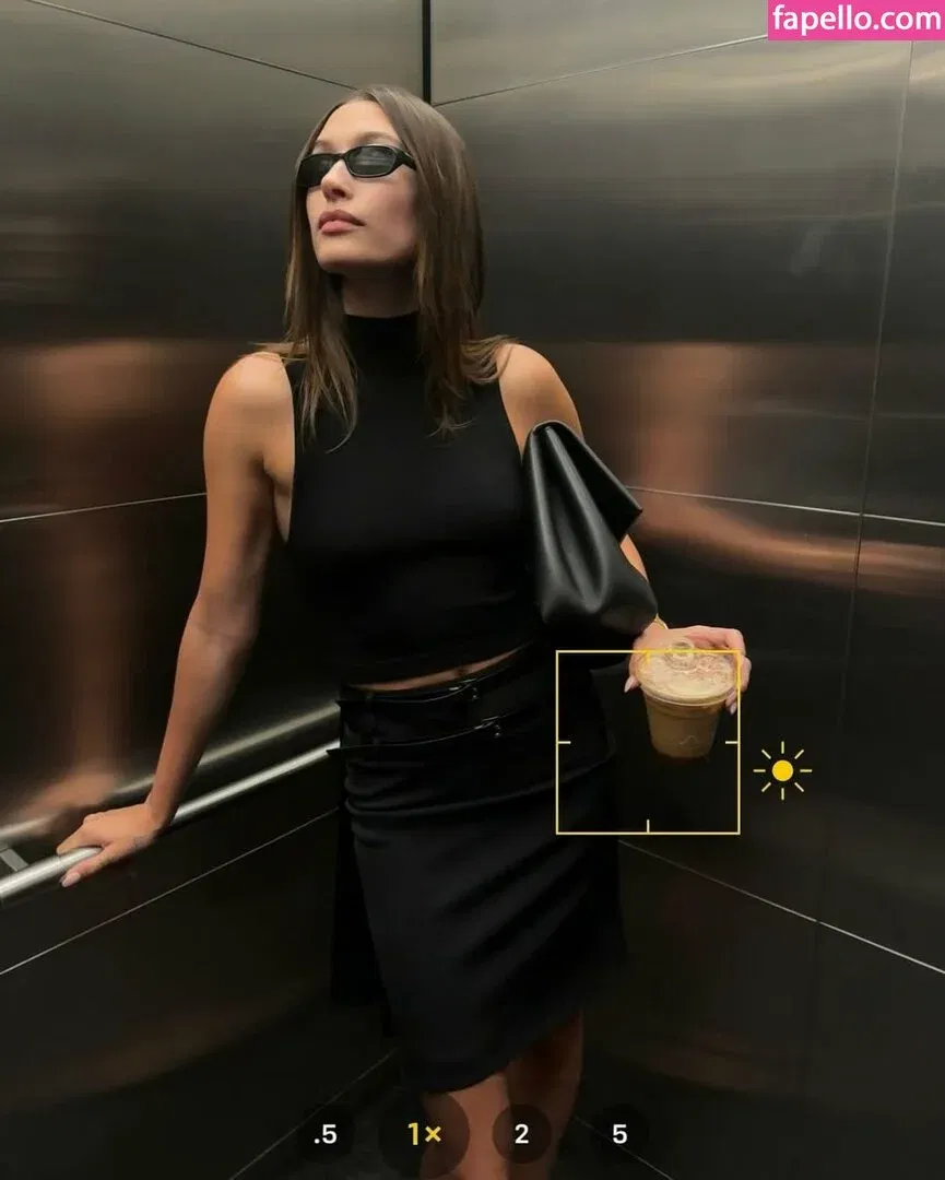 Hailey Bieber / baldwin / haileybieber Onlyfans Photo Gallery 