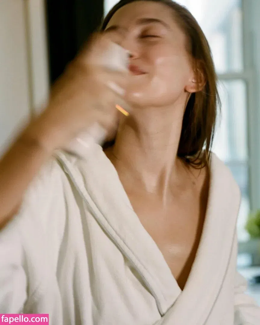 Hailey Bieber / baldwin / haileybieber Onlyfans Photo Gallery 