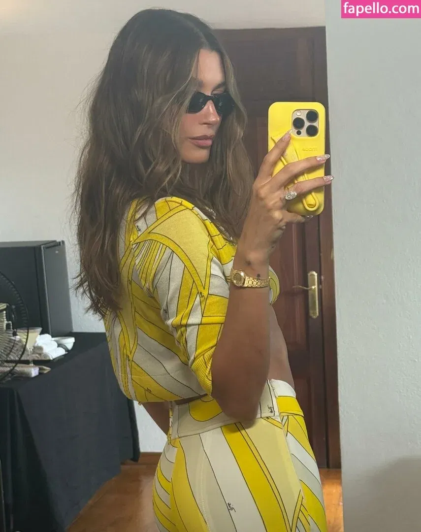 Hailey Bieber / baldwin / haileybieber Onlyfans Photo Gallery 