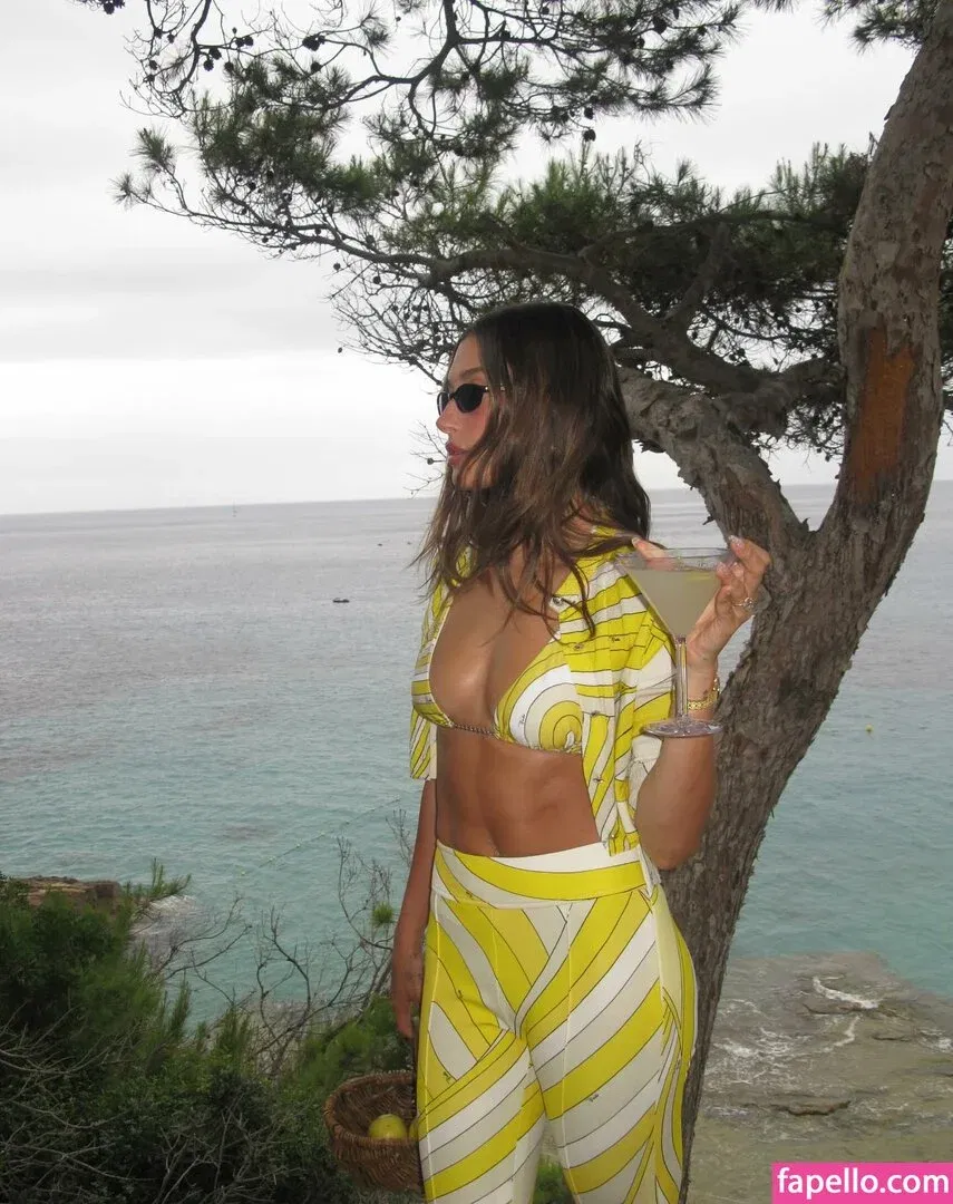 Hailey Bieber / baldwin / haileybieber Onlyfans Photo Gallery 