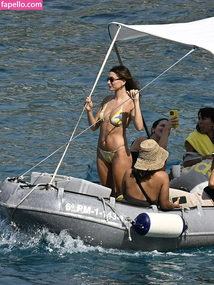 Hailey Bieber / baldwin / haileybieber Onlyfans Photo Gallery 