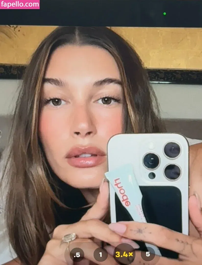 Hailey Bieber / baldwin / haileybieber Onlyfans Photo Gallery 