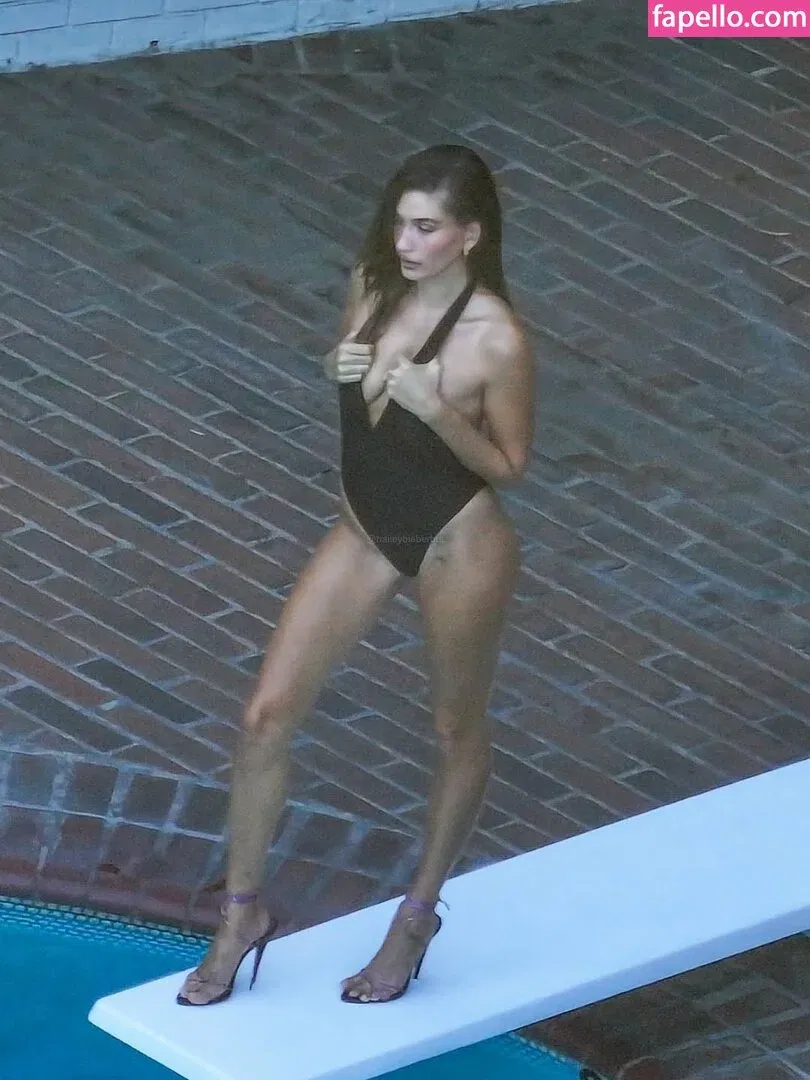 Hailey Bieber / baldwin / haileybieber Onlyfans Photo Gallery 