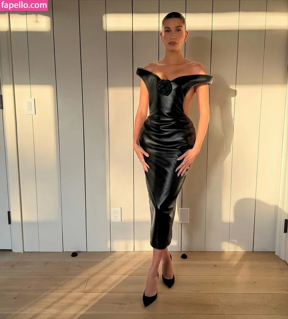 Hailey Bieber / baldwin / haileybieber Onlyfans Photo Gallery 