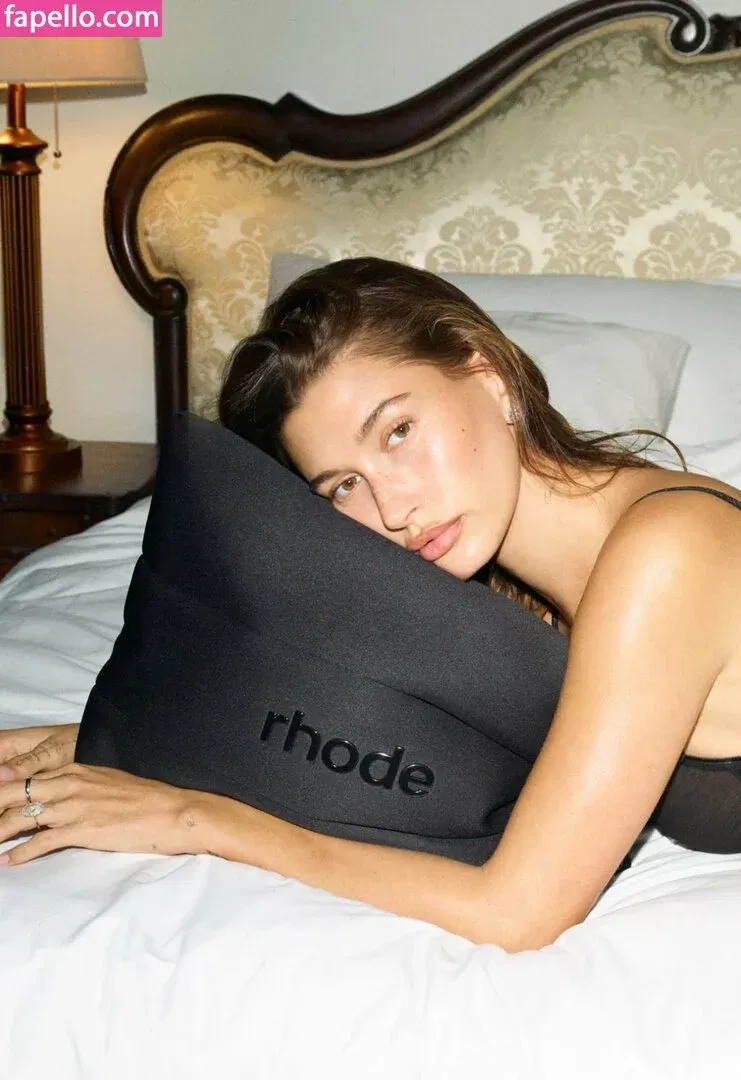 Hailey Bieber / baldwin / haileybieber Onlyfans Photo Gallery 