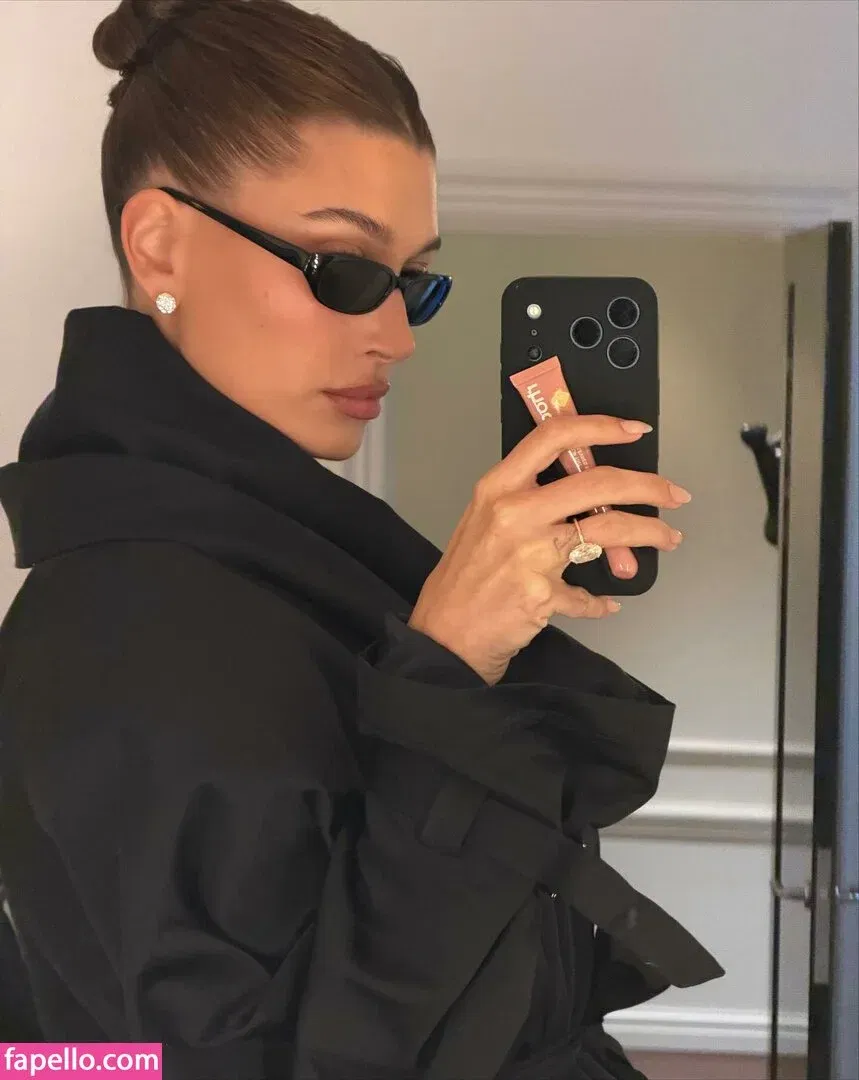 Hailey Bieber / baldwin / haileybieber Onlyfans Photo Gallery 