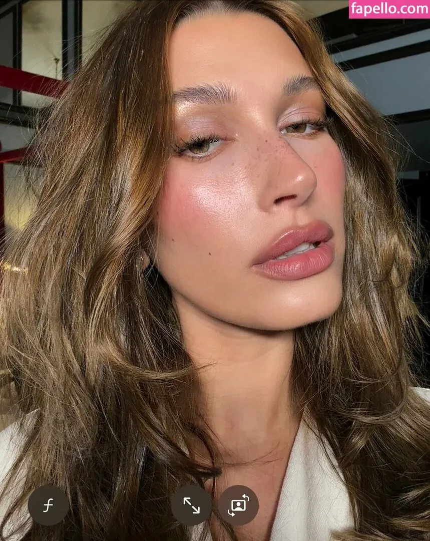 Hailey Bieber / baldwin / haileybieber Onlyfans Photo Gallery 