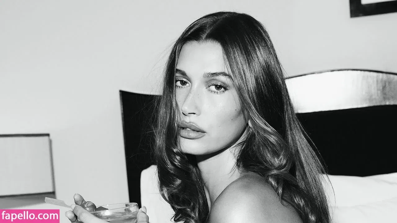 Hailey Bieber / baldwin / haileybieber Onlyfans Photo Gallery 