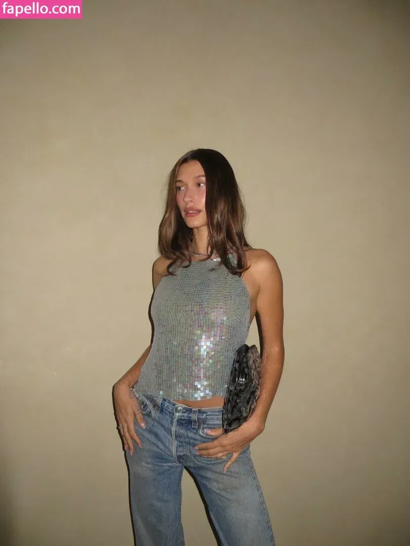 Hailey Bieber / baldwin / haileybieber Onlyfans Photo Gallery 