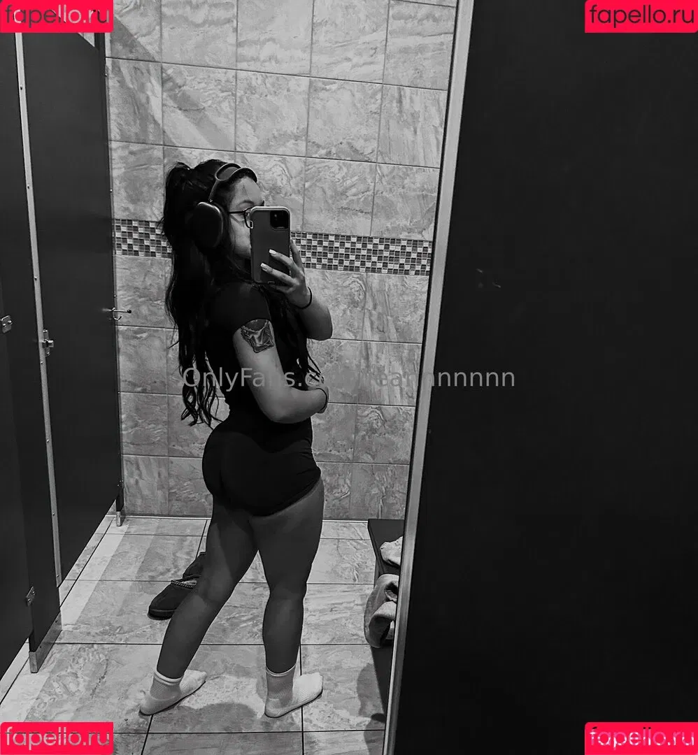Jean Louie / anayazjbaker / jeannnnnnn Onlyfans Photo Gallery 