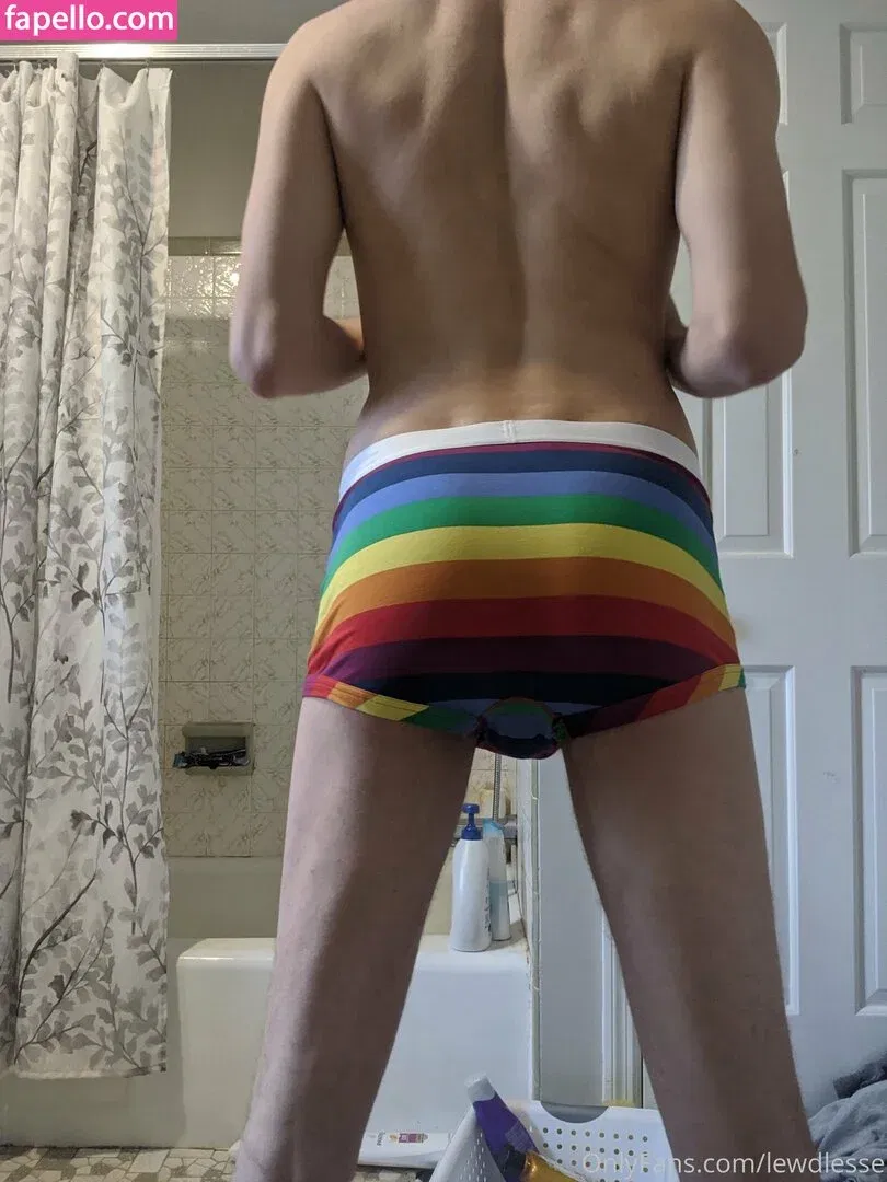 lewdlesse / nrt_uwu Onlyfans Photo Gallery 