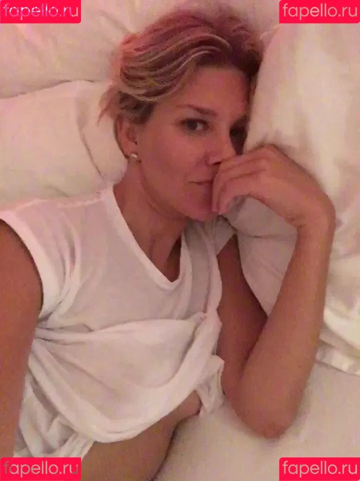 Charissa Thompson / Sportscaster / charissajthompson Onlyfans Photo Gallery 