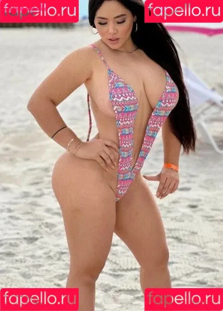 Ashley Carolina / Ashleyfox2122 / ashleycarolina / ashleylatinaa2 Onlyfans Photo Gallery 