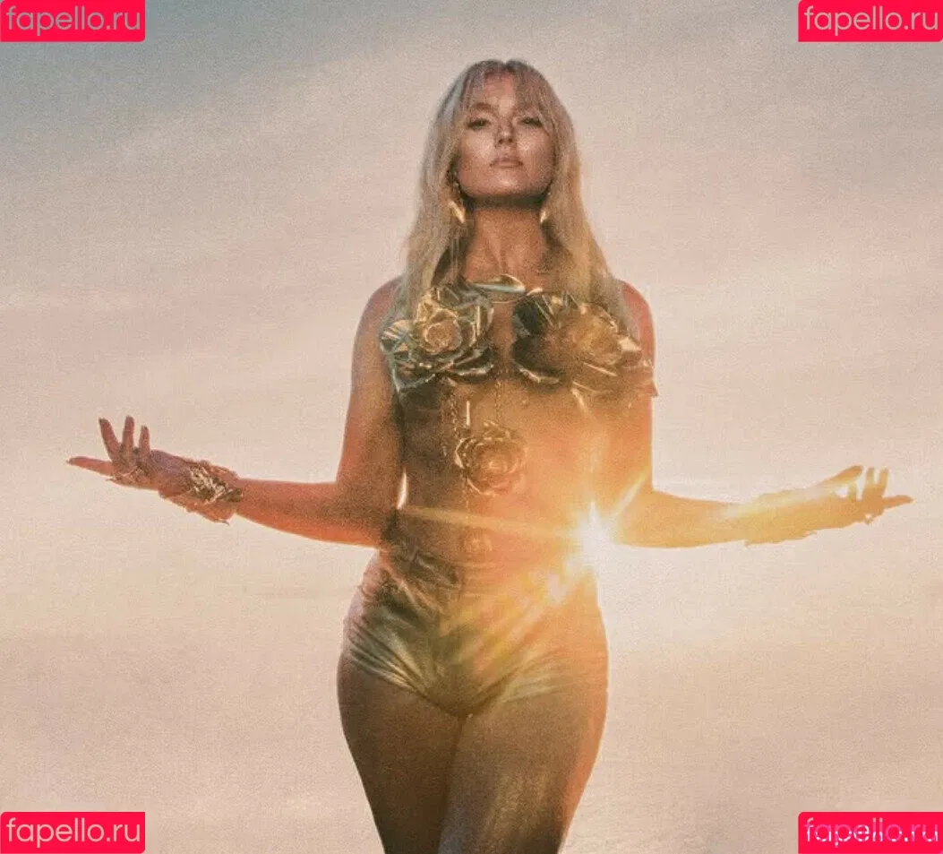 Perrie Edwards / perrieedwards Onlyfans Photo Gallery 
