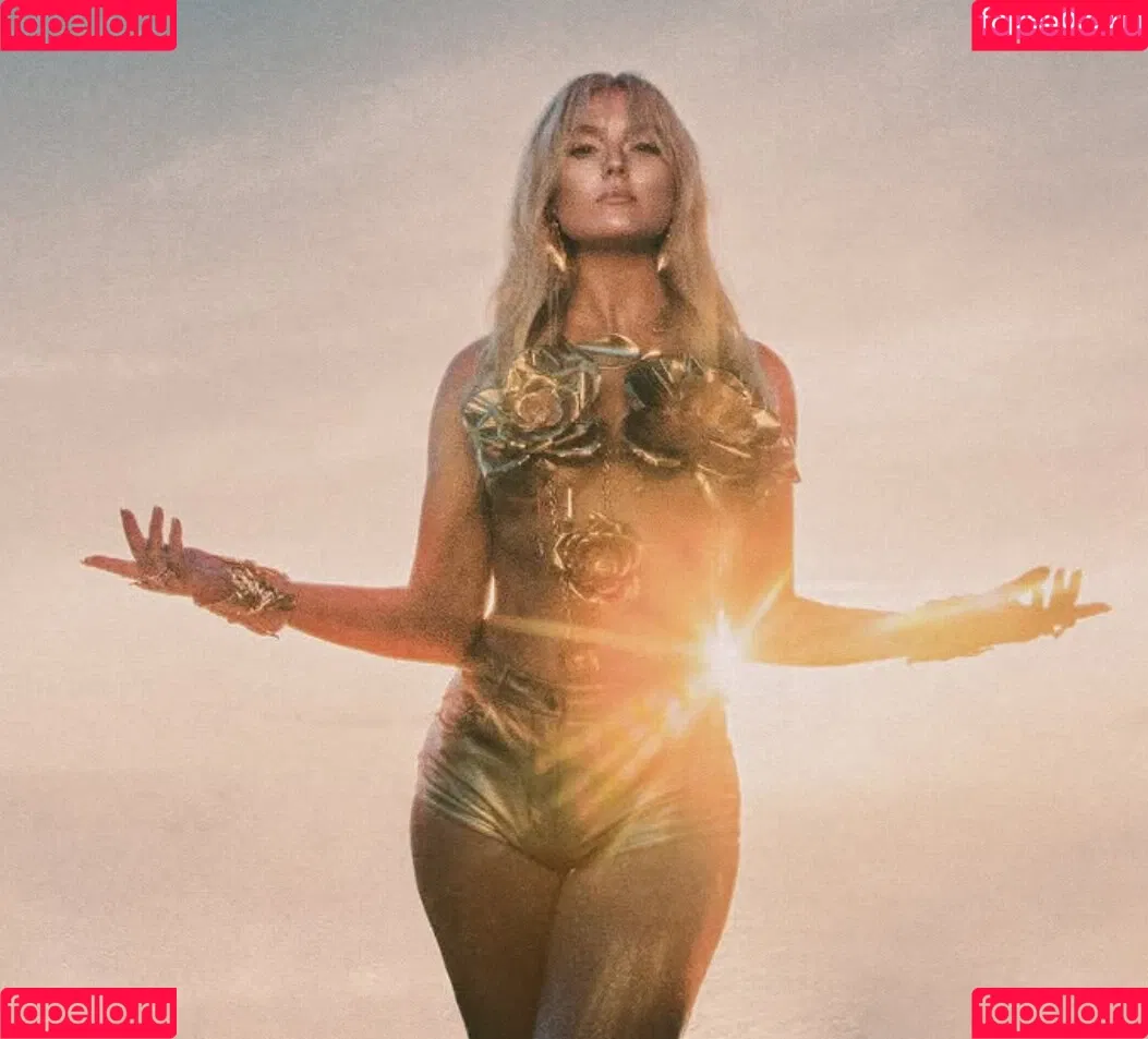 Perrie Edwards / perrieedwards Onlyfans Photo Gallery 