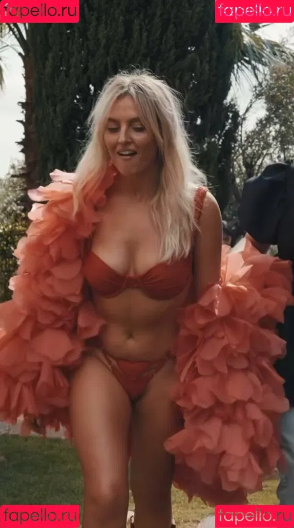 Perrie Edwards / perrieedwards Onlyfans Photo Gallery 