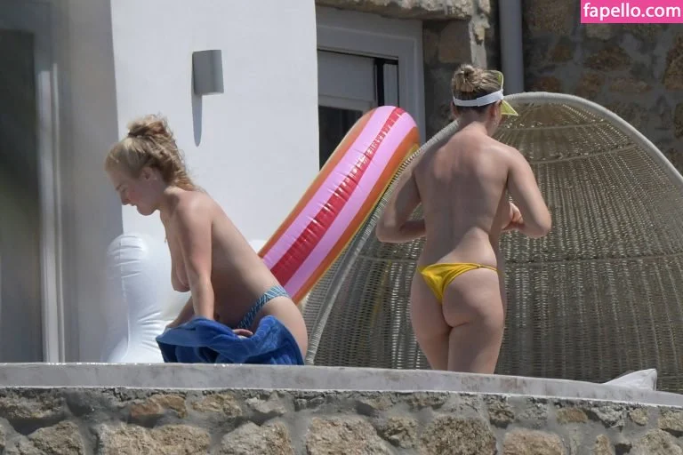 Perrie Edwards / perrieedwards Onlyfans Photo Gallery 