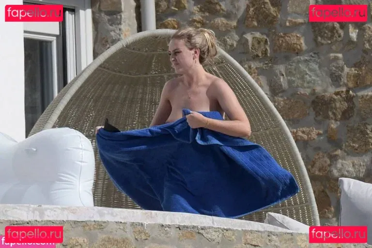 Perrie Edwards / perrieedwards Onlyfans Photo Gallery 