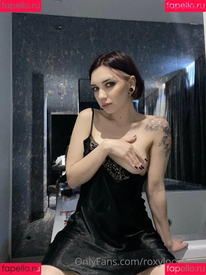 mayberoxy / roxyloove_vip Onlyfans Photo Gallery 