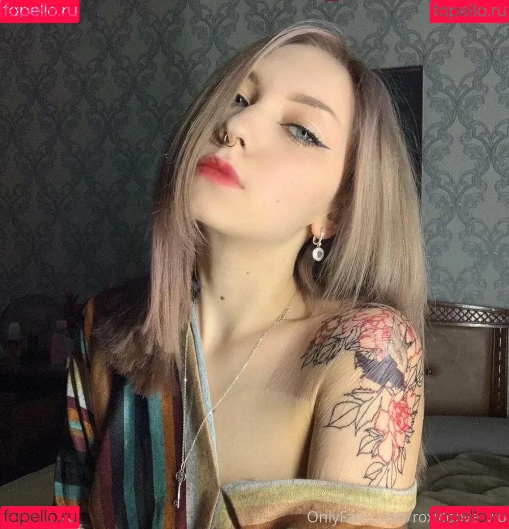 mayberoxy / roxyloove_vip Onlyfans Photo Gallery 