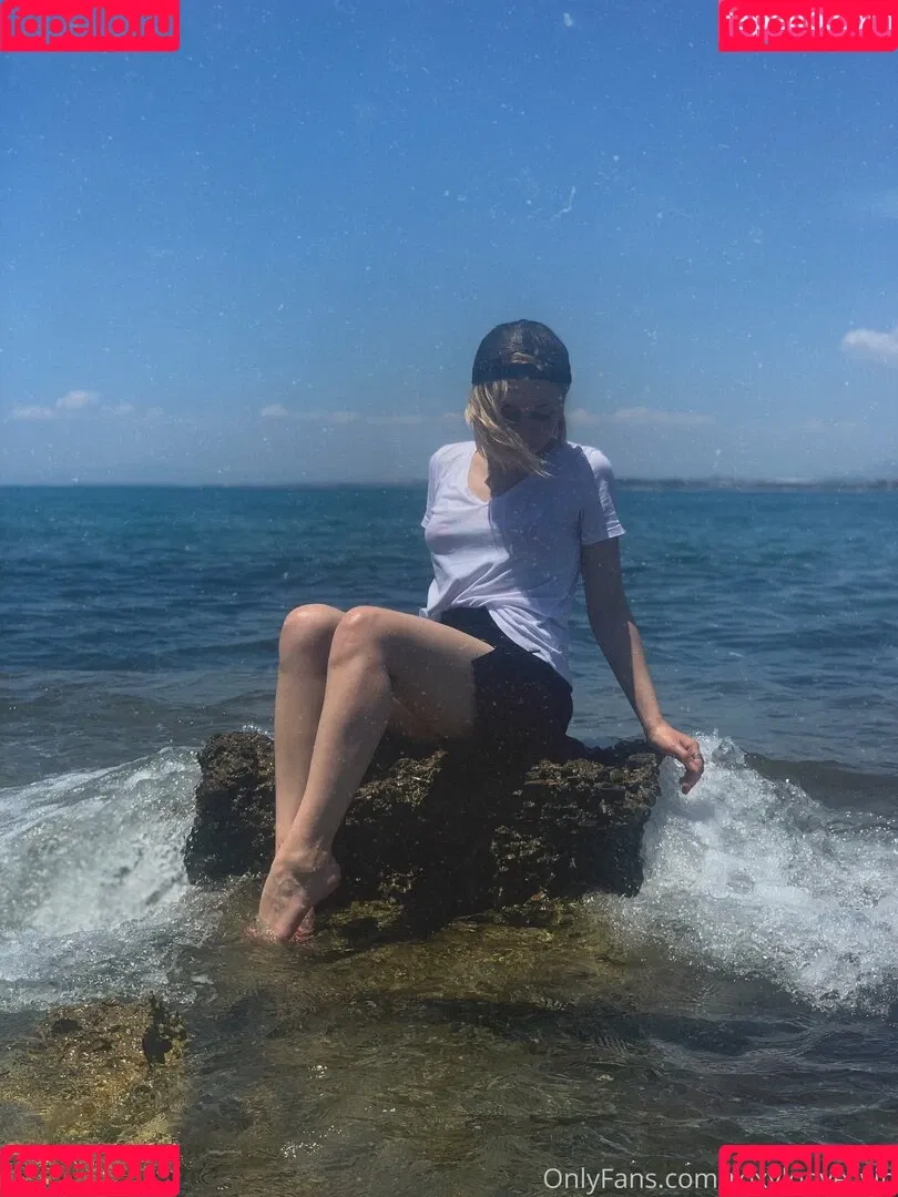 mayberoxy / roxyloove_vip Onlyfans Photo Gallery 