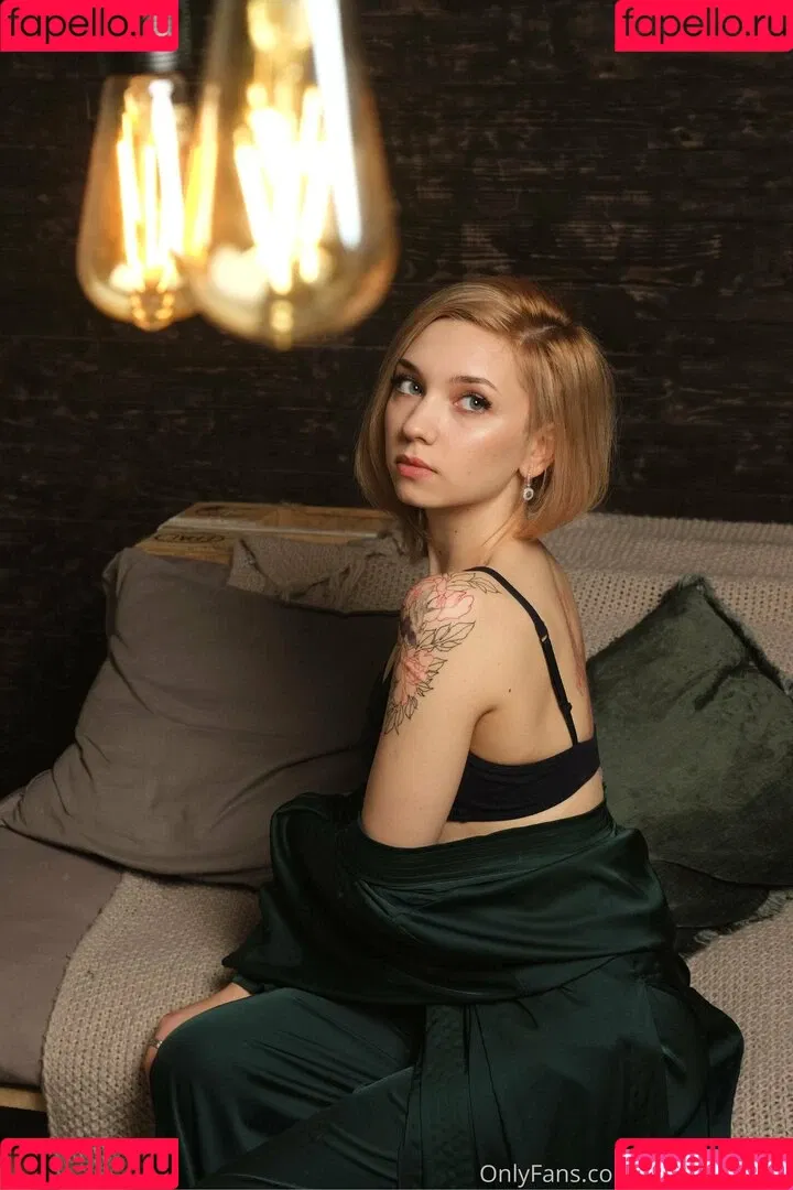 mayberoxy / roxyloove_vip Onlyfans Photo Gallery 