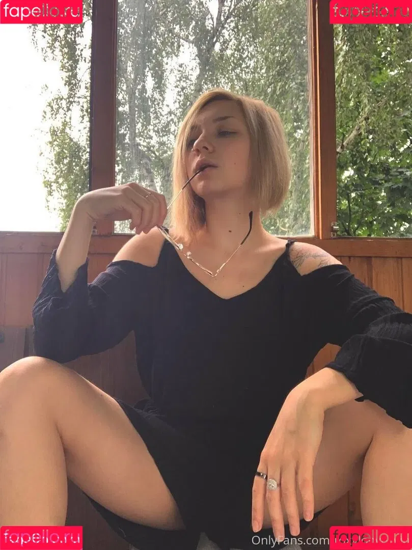 mayberoxy / roxyloove_vip Onlyfans Photo Gallery 