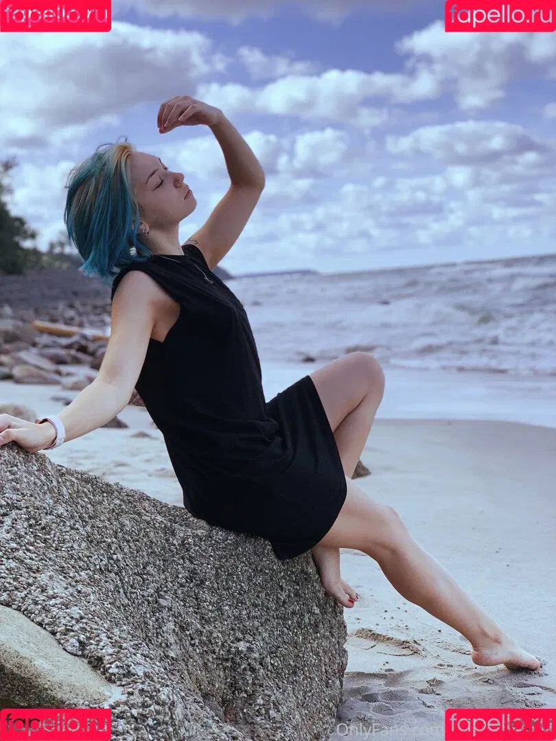 mayberoxy / roxyloove_vip Onlyfans Photo Gallery 