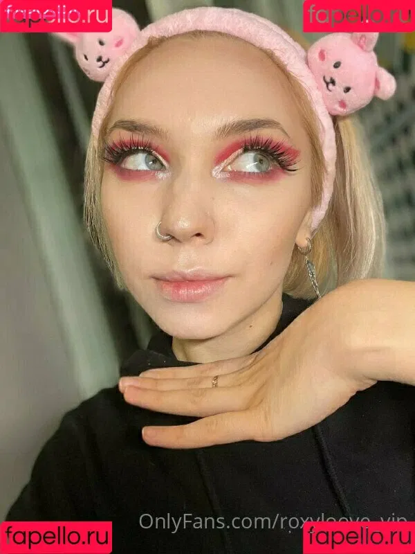 mayberoxy / roxyloove_vip Onlyfans Photo Gallery 