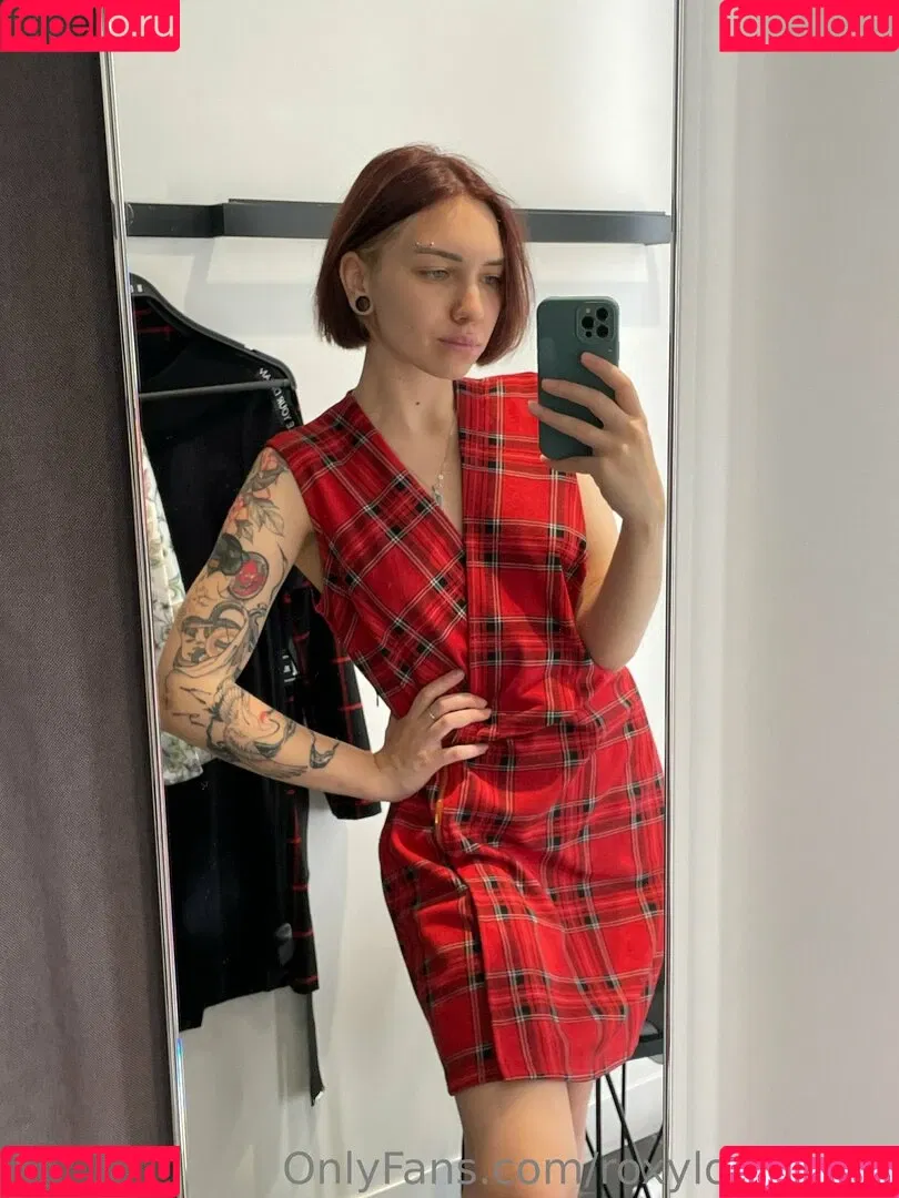 mayberoxy / roxyloove_vip Onlyfans Photo Gallery 